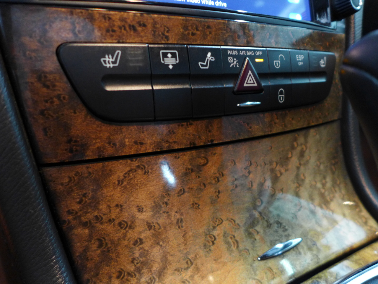 2006 Mercedes Benz E photo 25