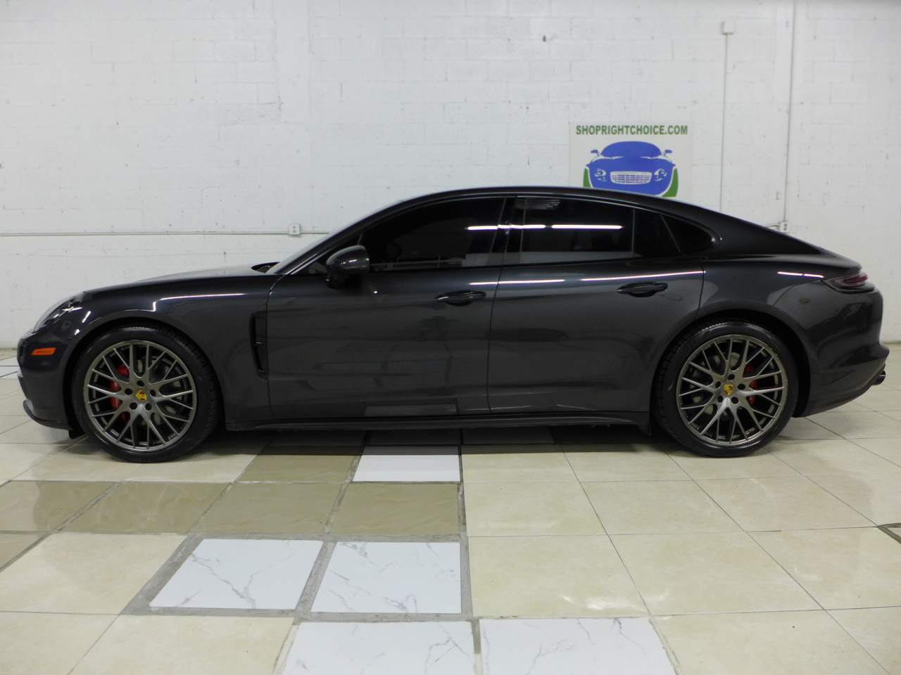 Porsche Panamera 4dr HB 2018