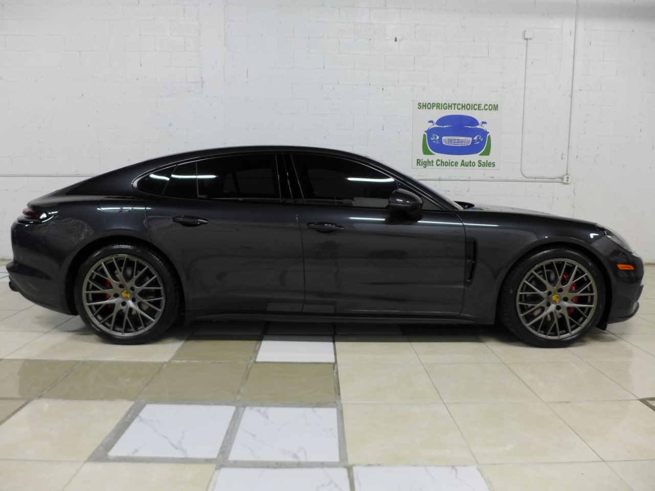 Porsche Panamera 4dr HB 2018