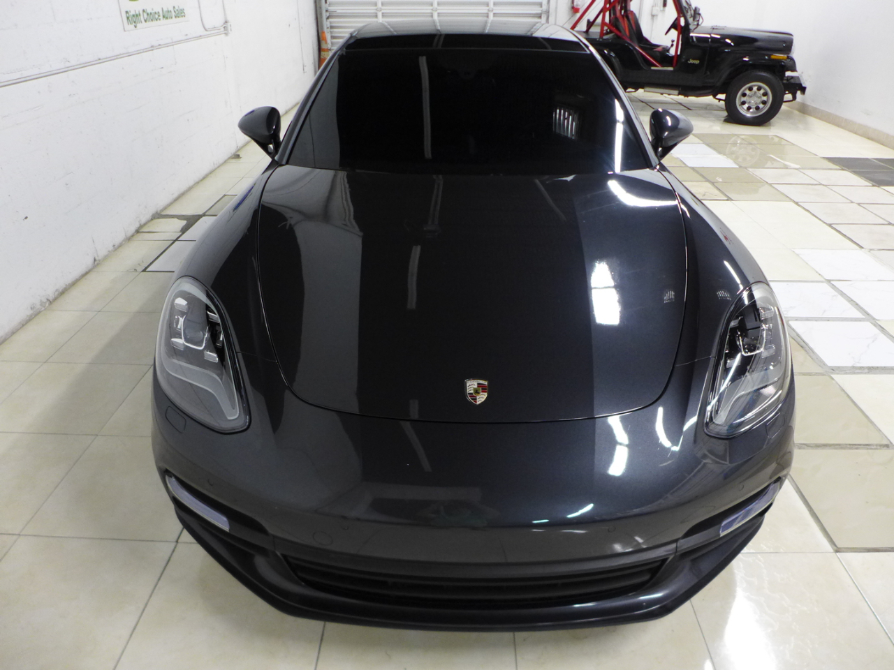 Porsche Panamera 4dr HB 2018