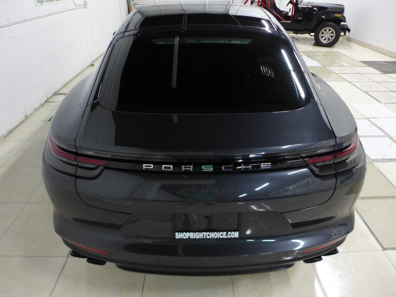 Porsche Panamera 4dr HB 2018