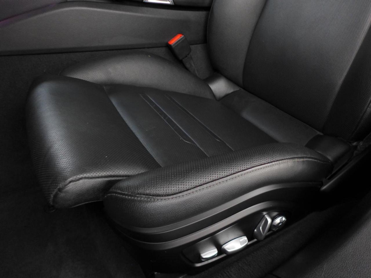 Porsche Panamera 4dr HB 2018