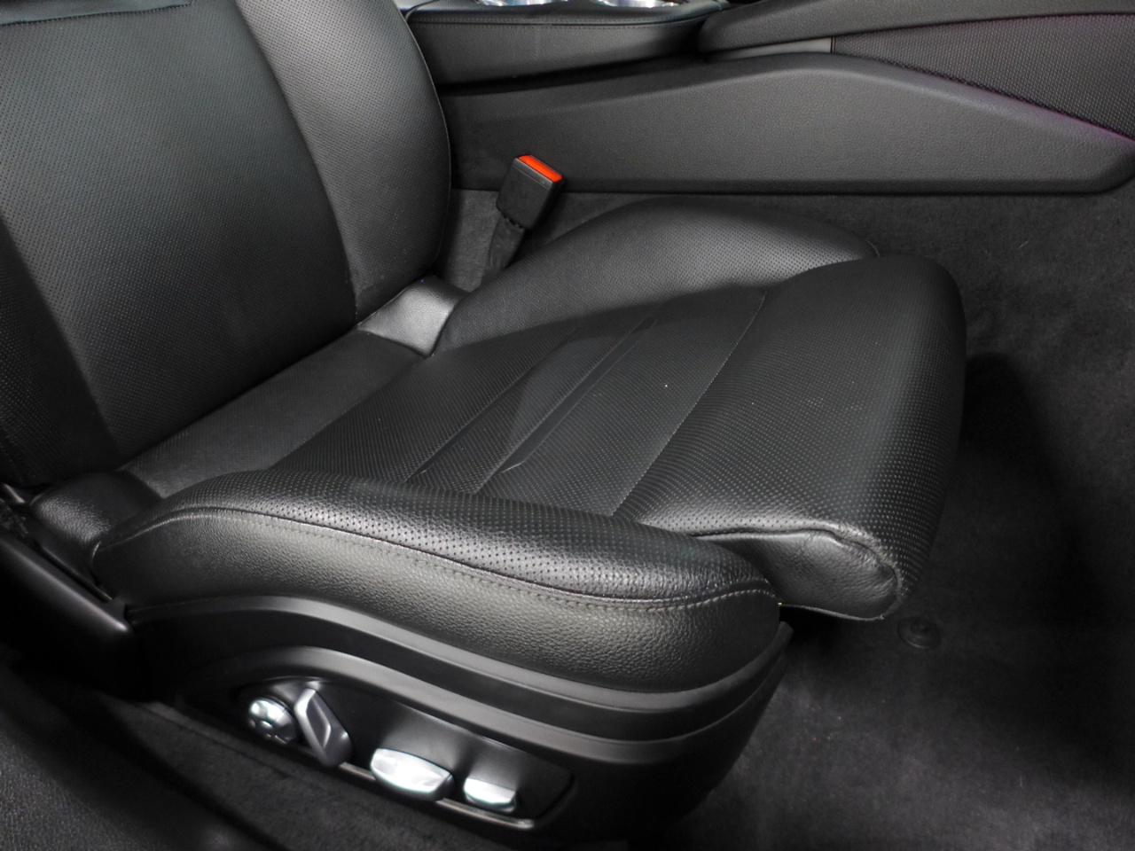 Porsche Panamera 4dr HB 2018