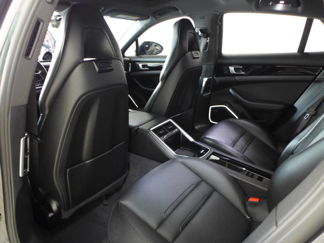 Porsche Panamera 4dr HB 2018