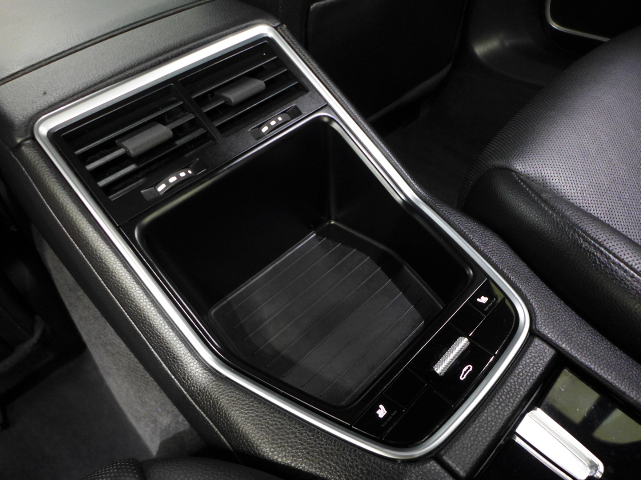 Porsche Panamera 4dr HB 2018