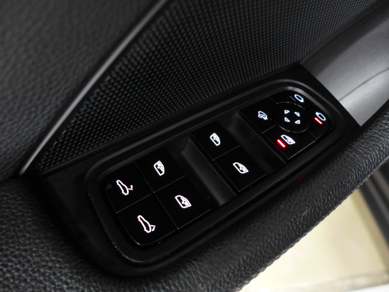 Porsche Panamera 4dr HB 2018