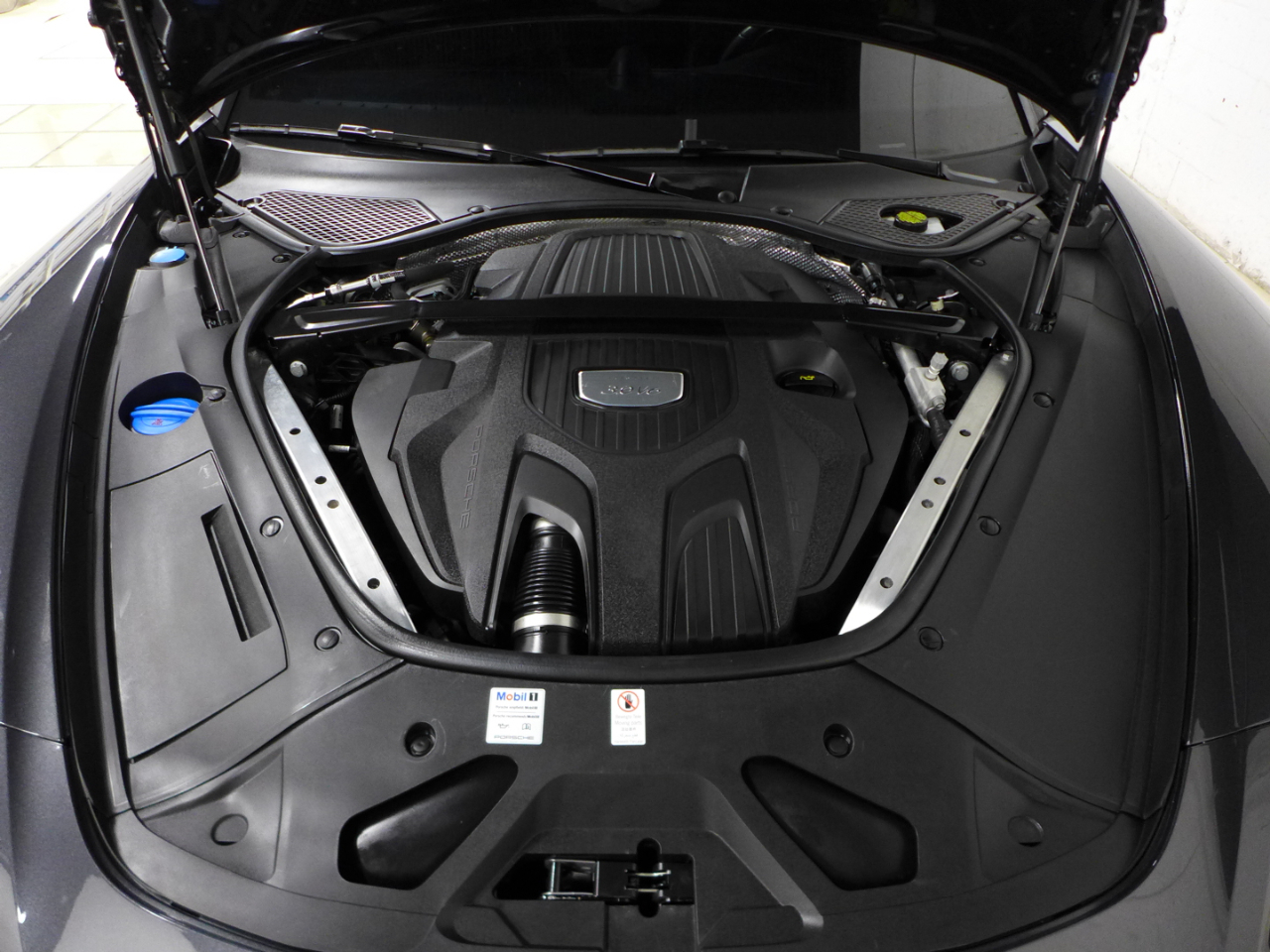 Porsche Panamera 4dr HB 2018