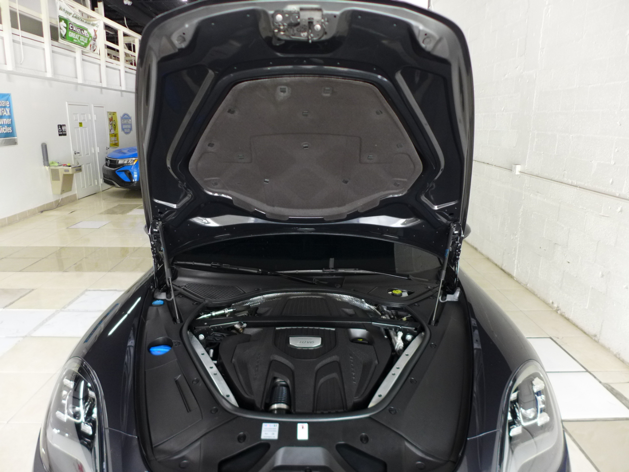 Porsche Panamera 4dr HB 2018