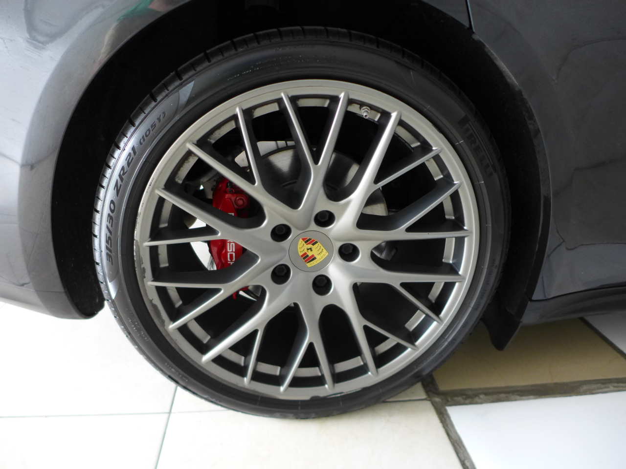 Porsche Panamera 4dr HB 2018