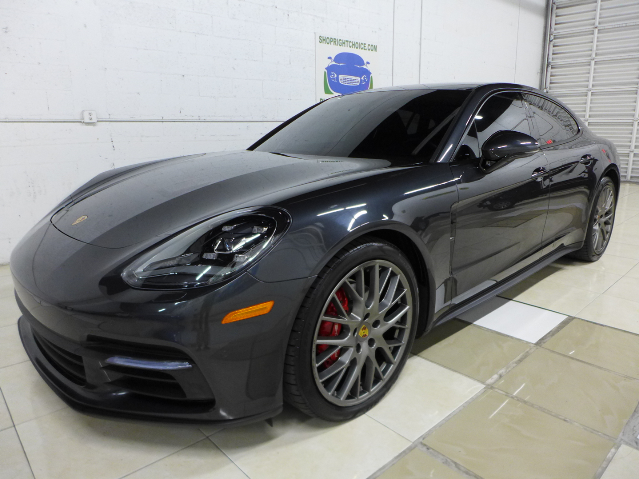 Porsche Panamera 4dr HB 2018