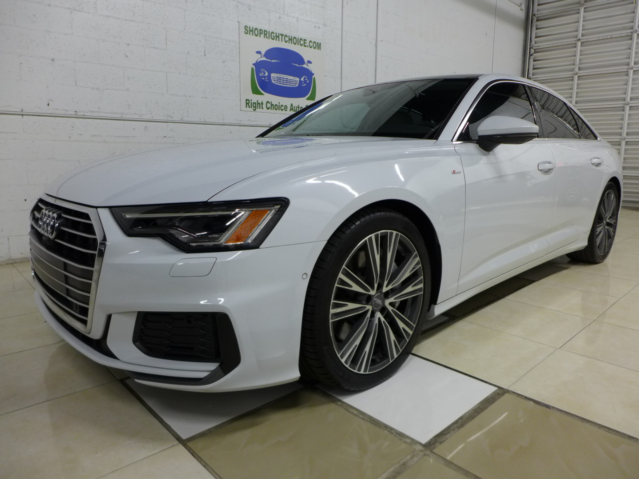2019 Audi A6 3.0 TFSI Premium Plus Quattro photo 2