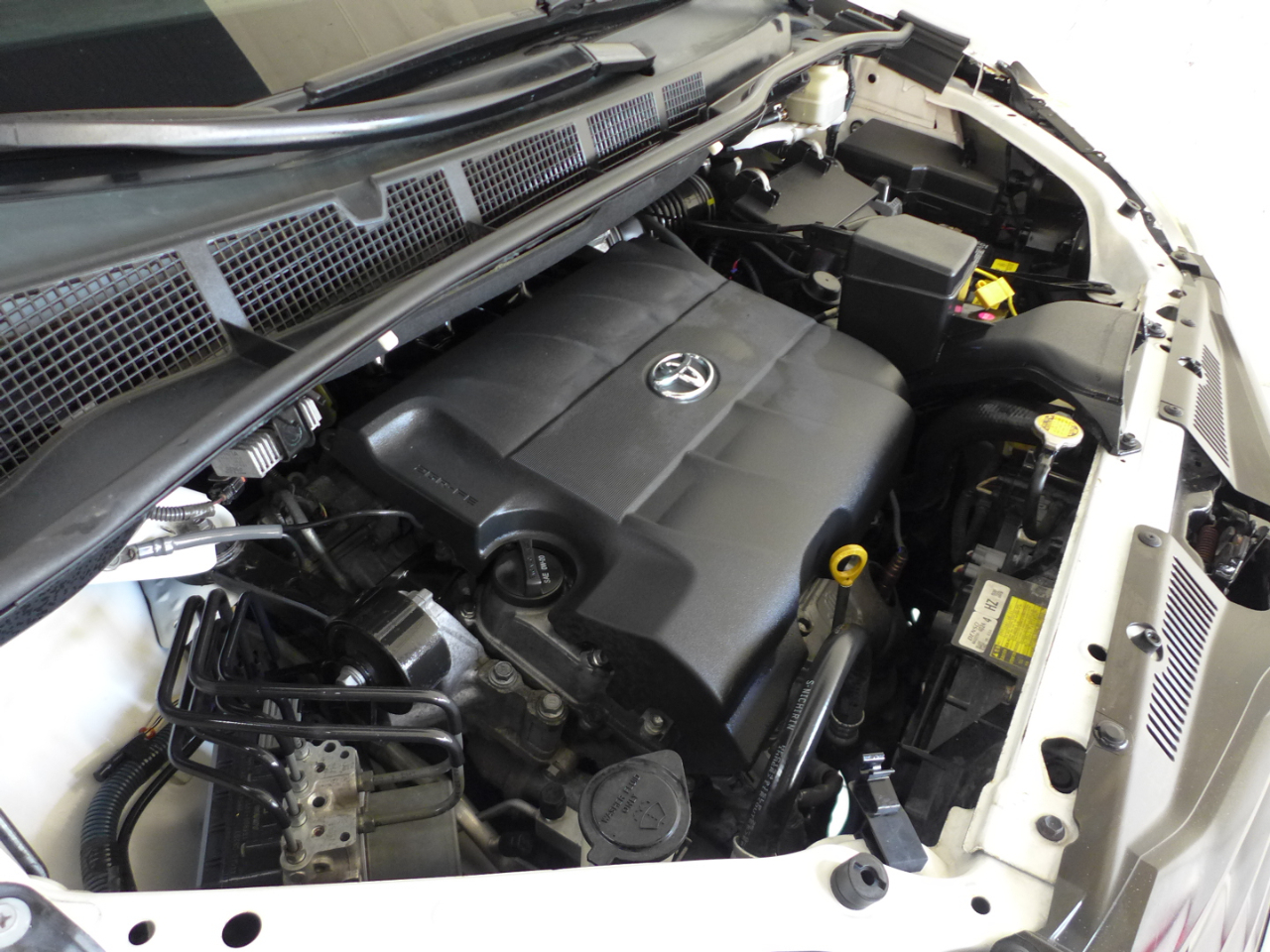 Toyota Sienna LE FWD 8-Passenger V6 2012