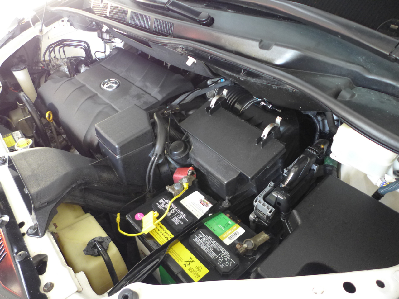 Toyota Sienna LE FWD 8-Passenger V6 2012