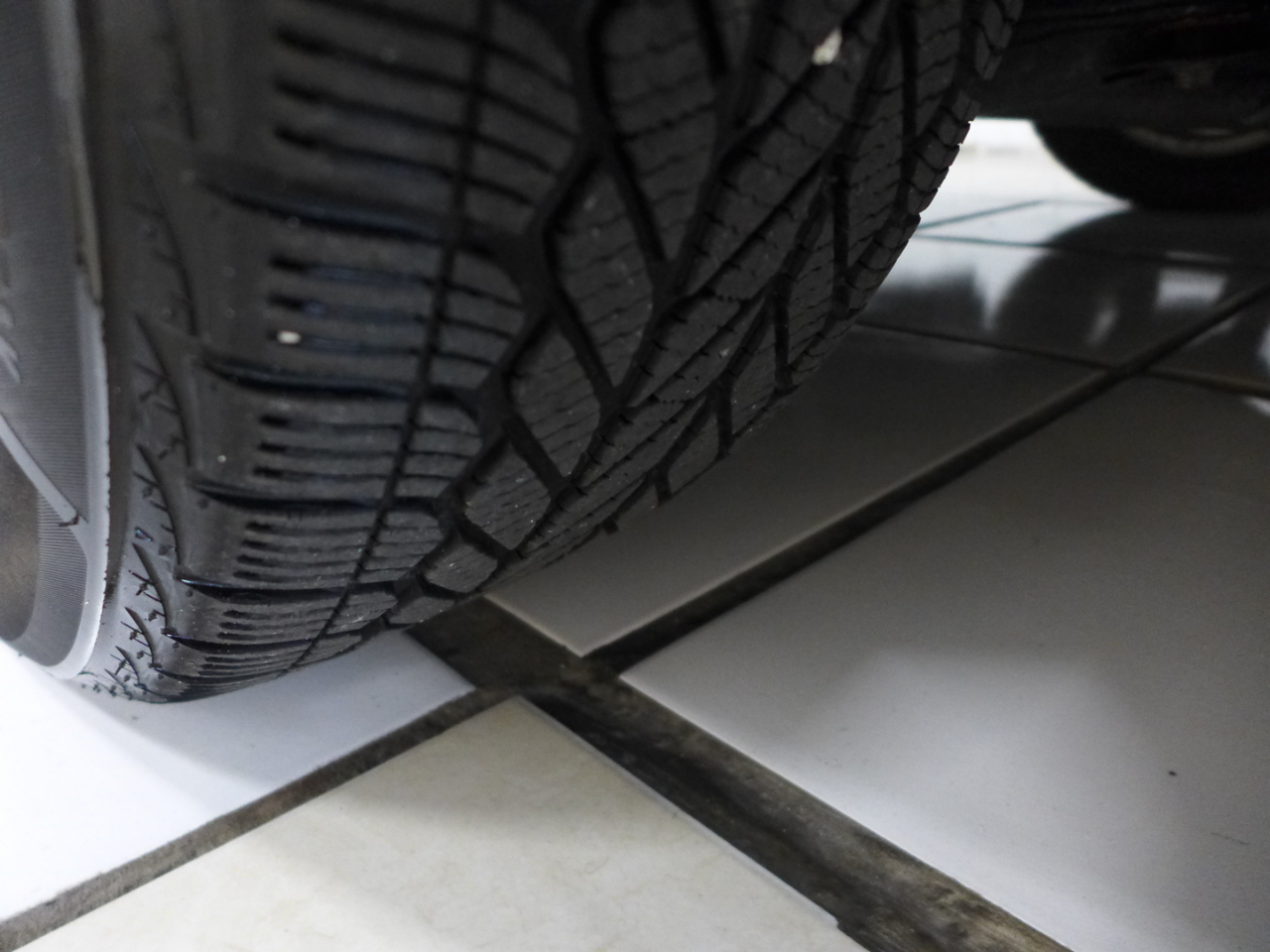 Toyota Sienna LE FWD 8-Passenger V6 2012