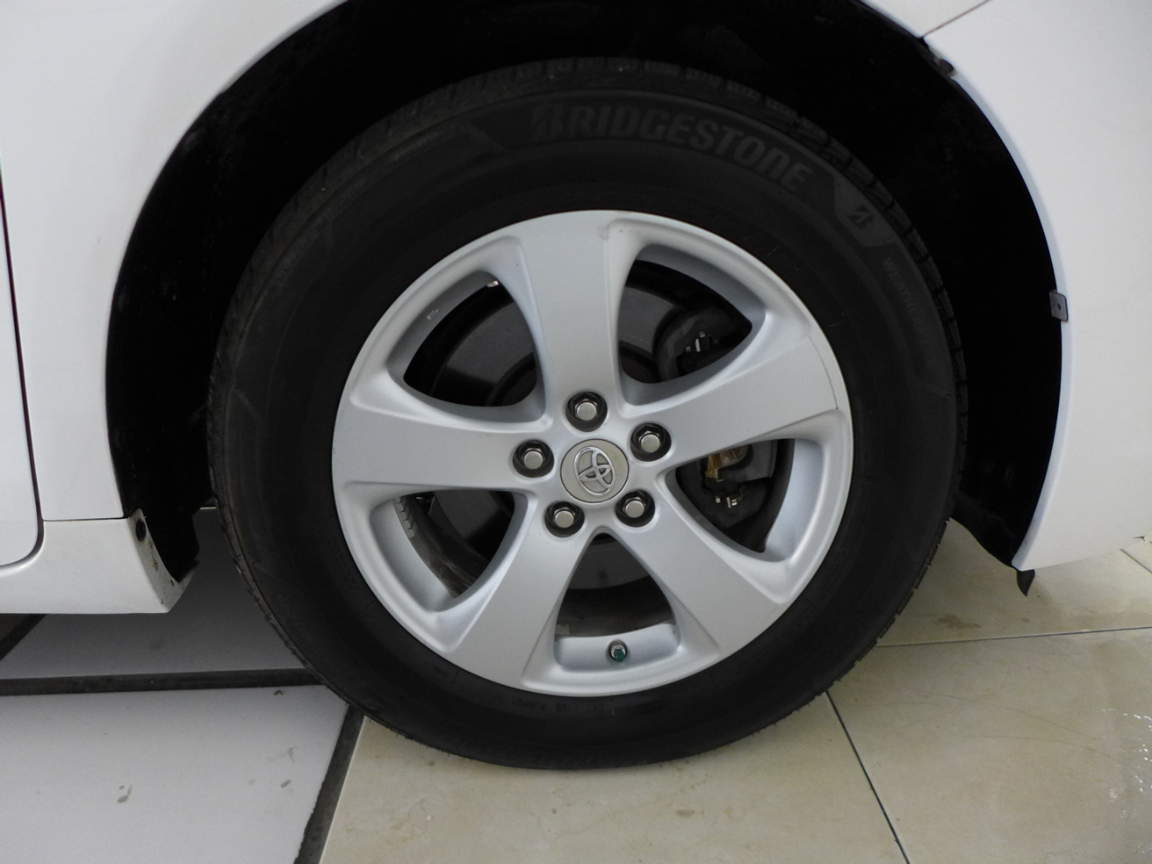 Toyota Sienna LE FWD 8-Passenger V6 2012