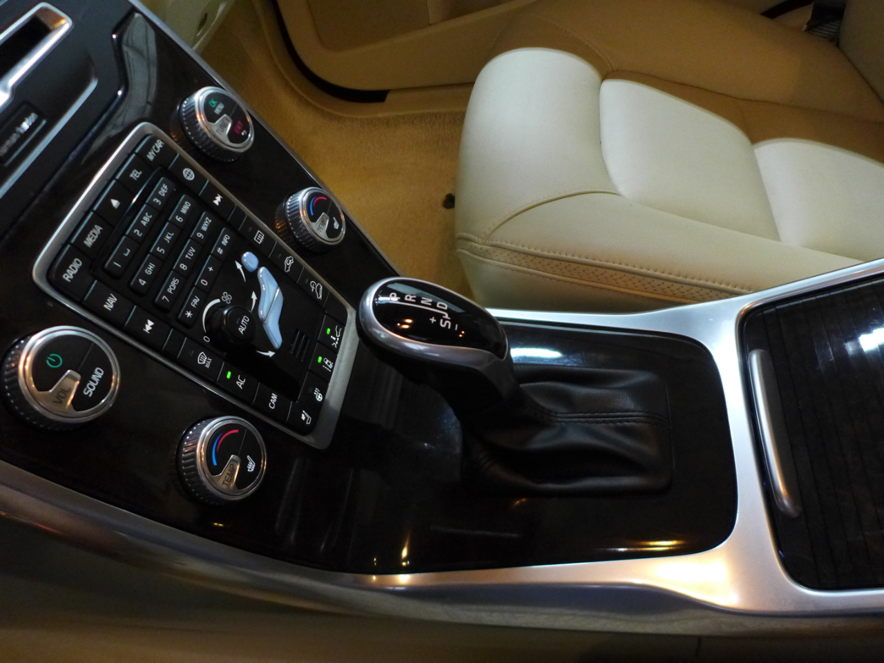 Volvo XC70 T5 Platinum AWD 2016