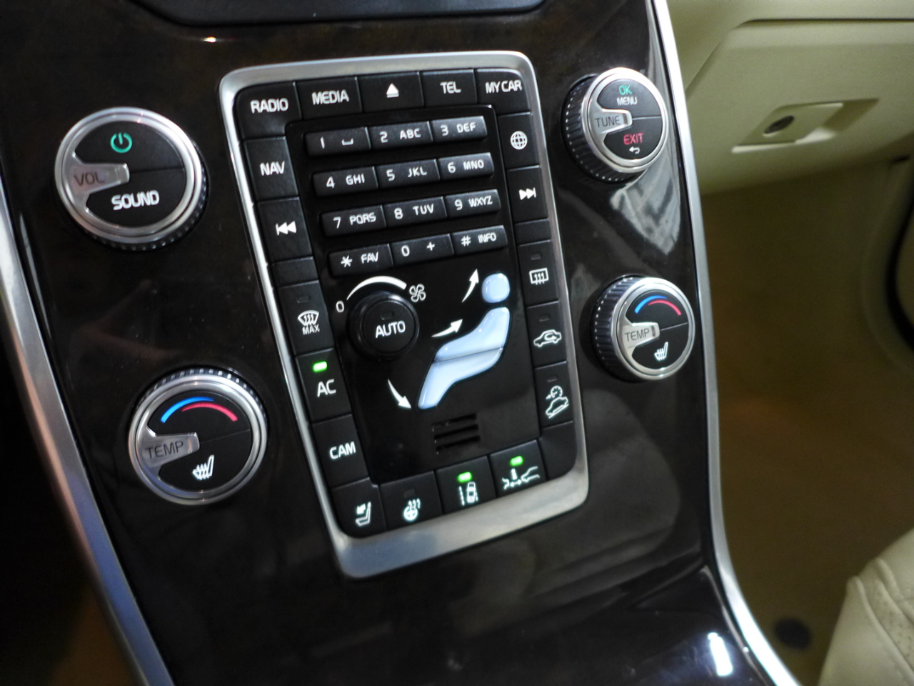 Volvo XC70 T5 Platinum AWD 2016