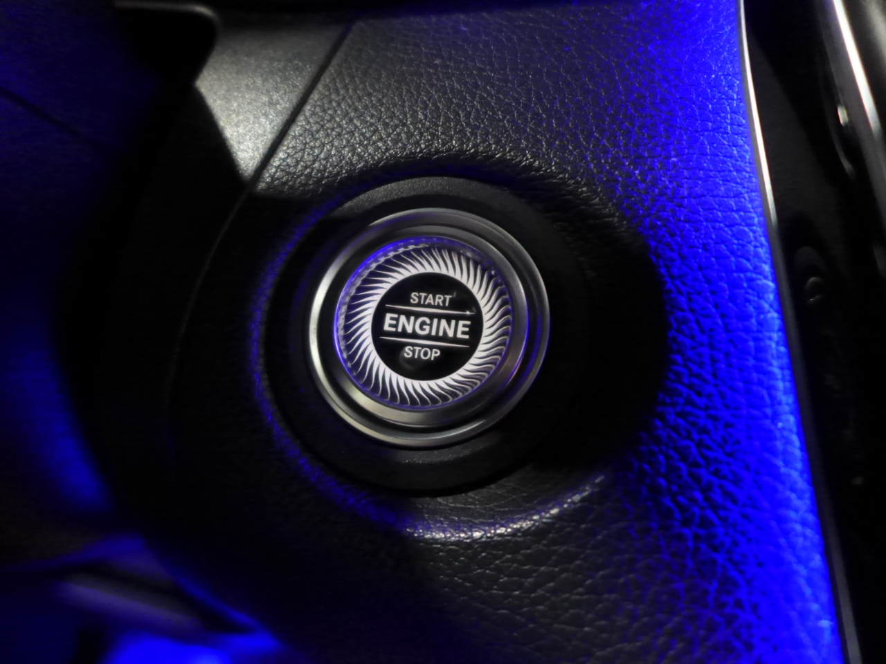 Mercedes-Benz GLC-Class GLC300 2020