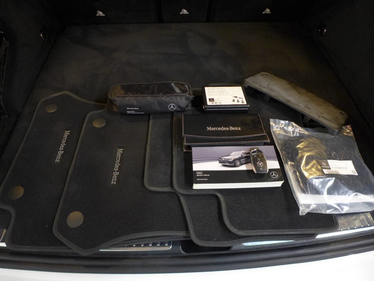 Mercedes-Benz GLC-Class GLC300 2020