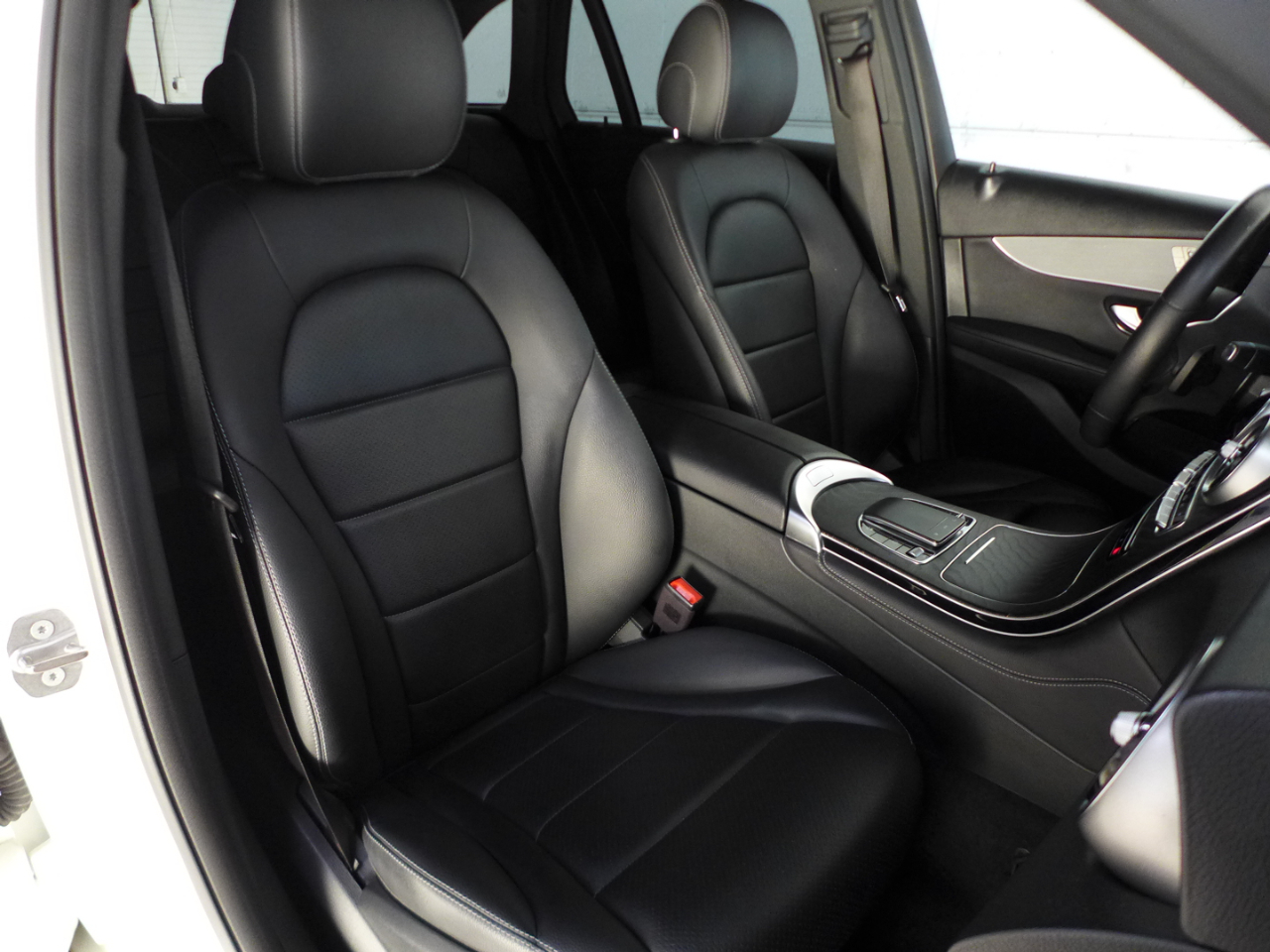 Mercedes-Benz GLC-Class GLC300 2020