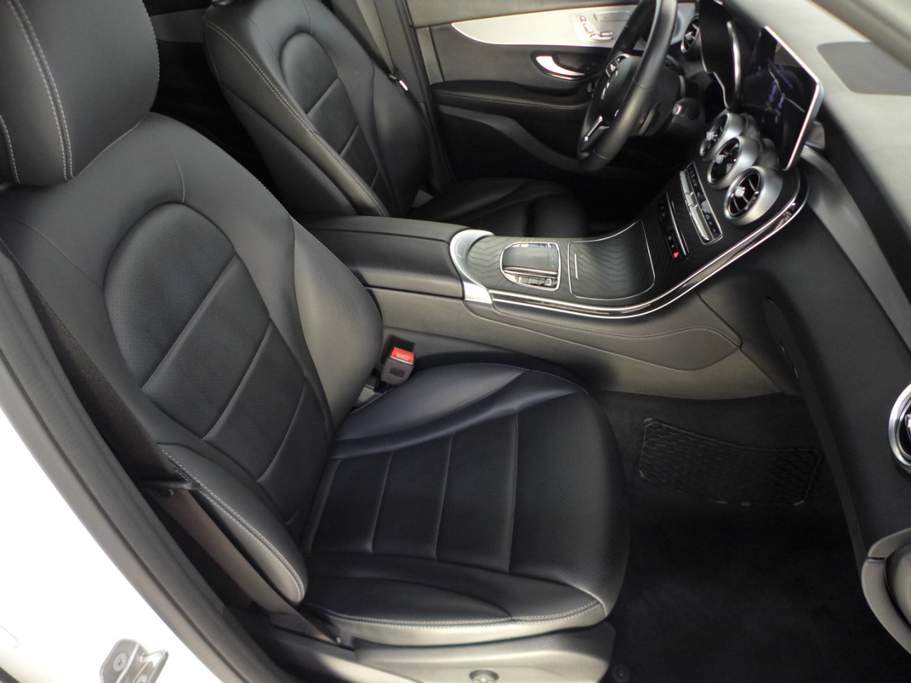 Mercedes-Benz GLC-Class GLC300 2020