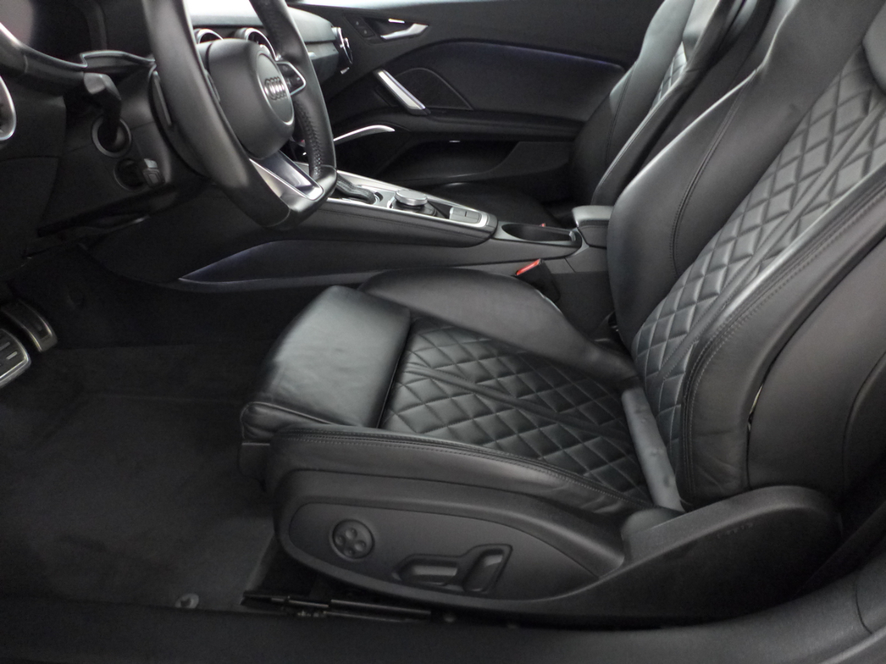 Audi TT 2.0T Coupe quattro 2016