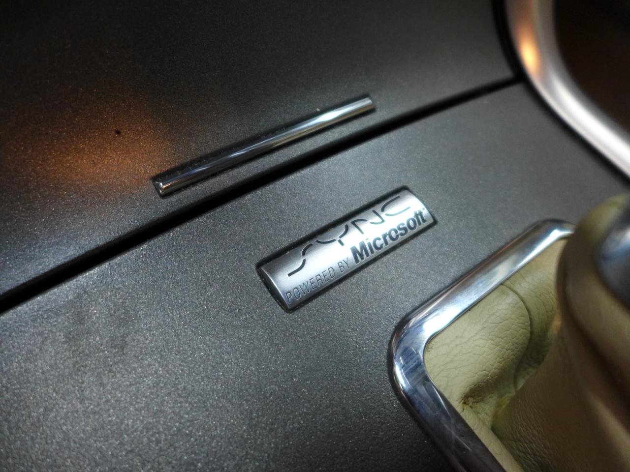 Lincoln MKZ FWD 2011