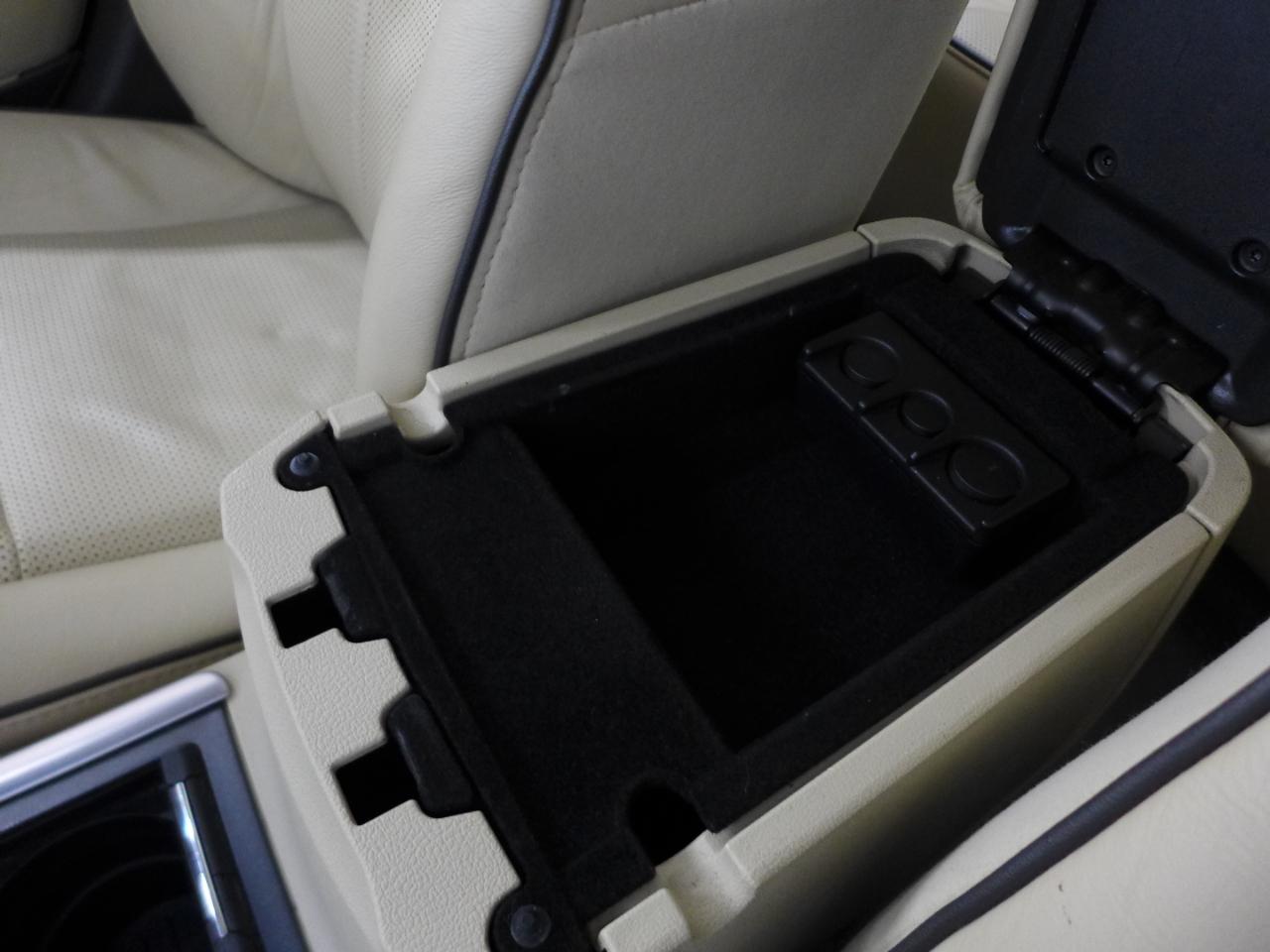 Lincoln MKZ FWD 2011