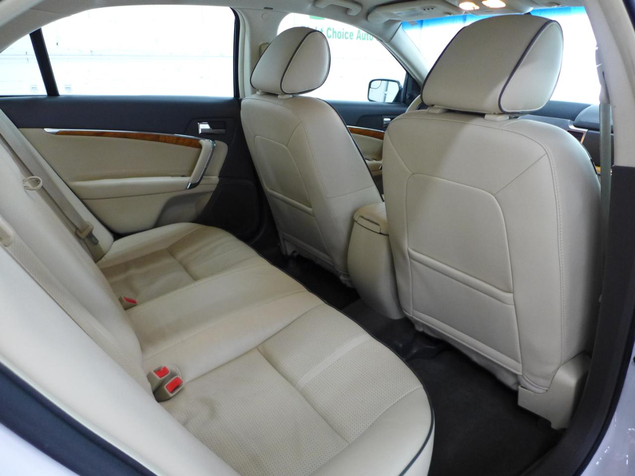 Lincoln MKZ FWD 2011