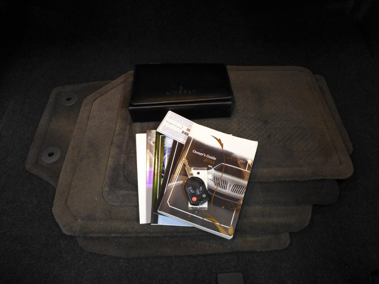 Lincoln MKZ FWD 2011