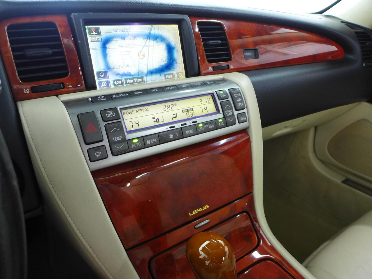 Lexus SC 430 Convertible 2006