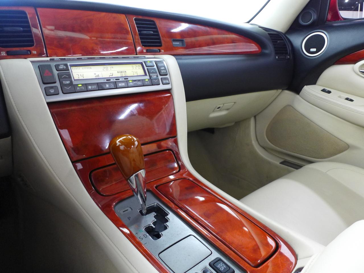Lexus SC 430 Convertible 2006