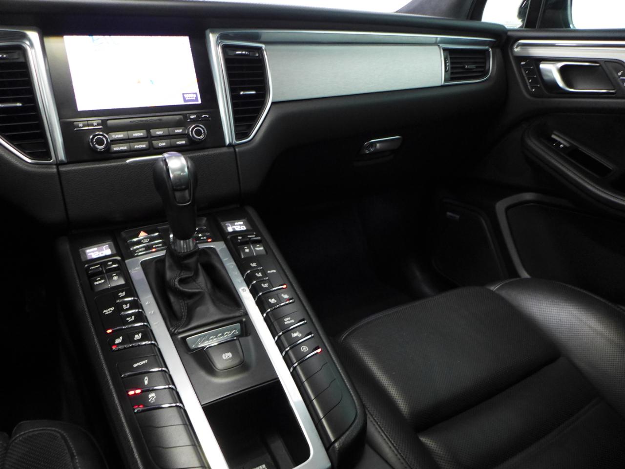 Porsche Macan Turbo 2017