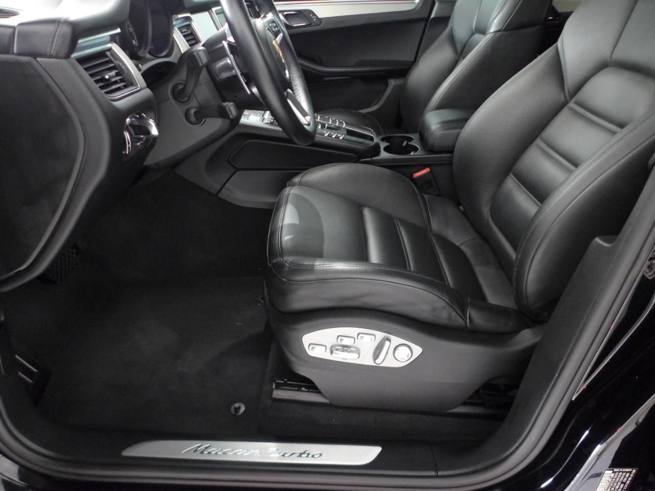 Porsche Macan Turbo 2017