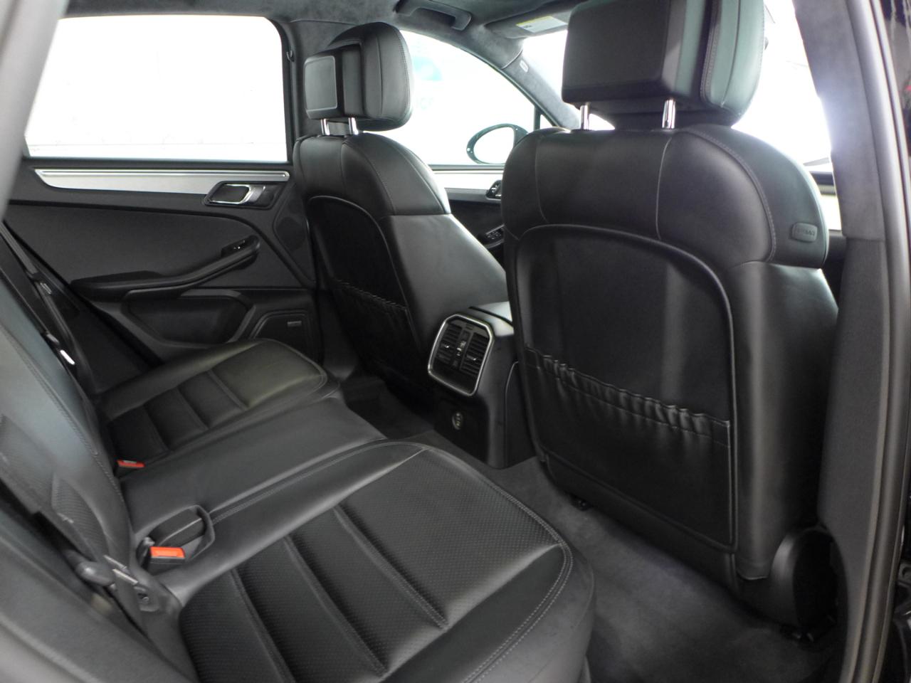 Porsche Macan Turbo 2017