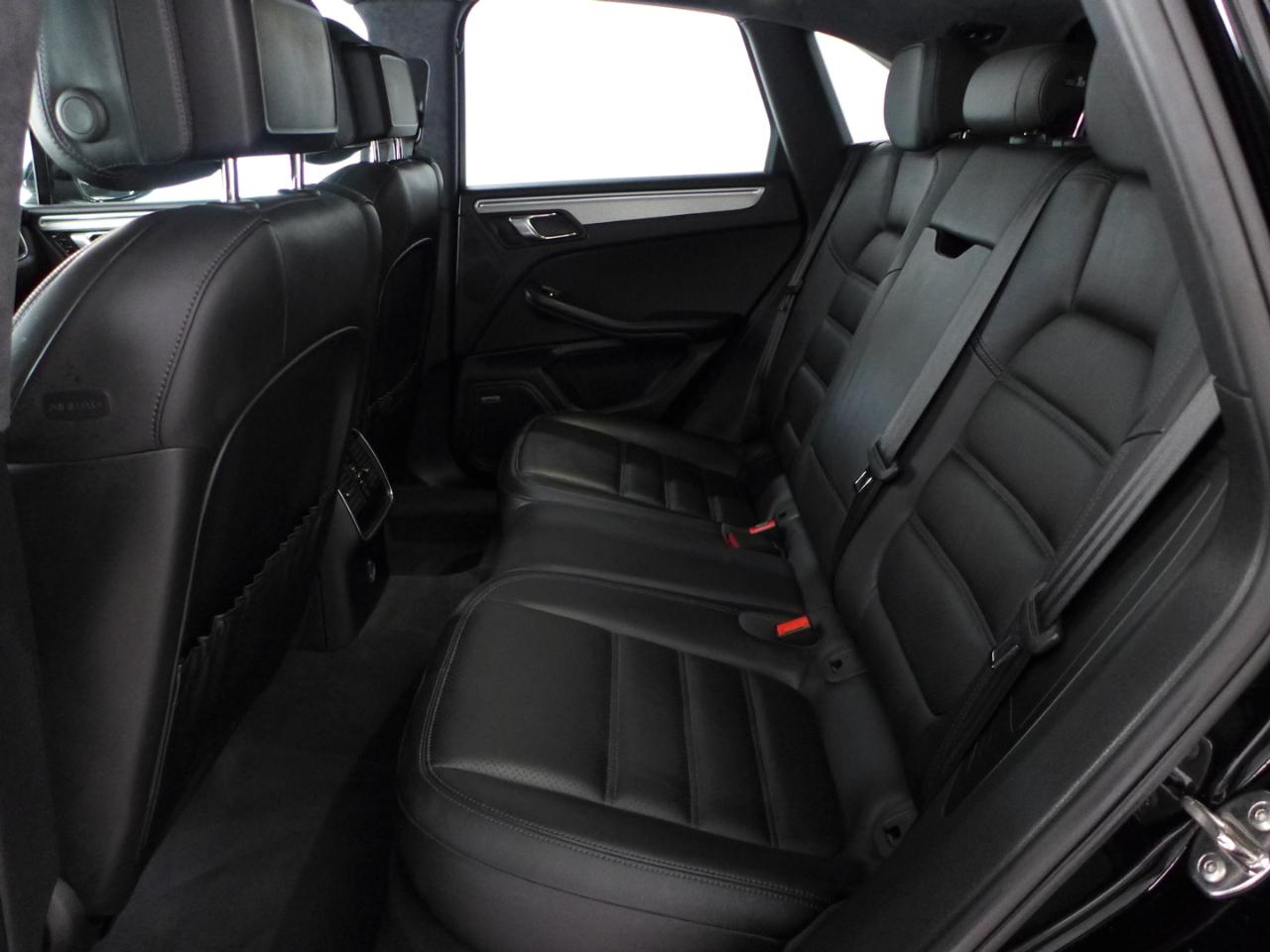 Porsche Macan Turbo 2017