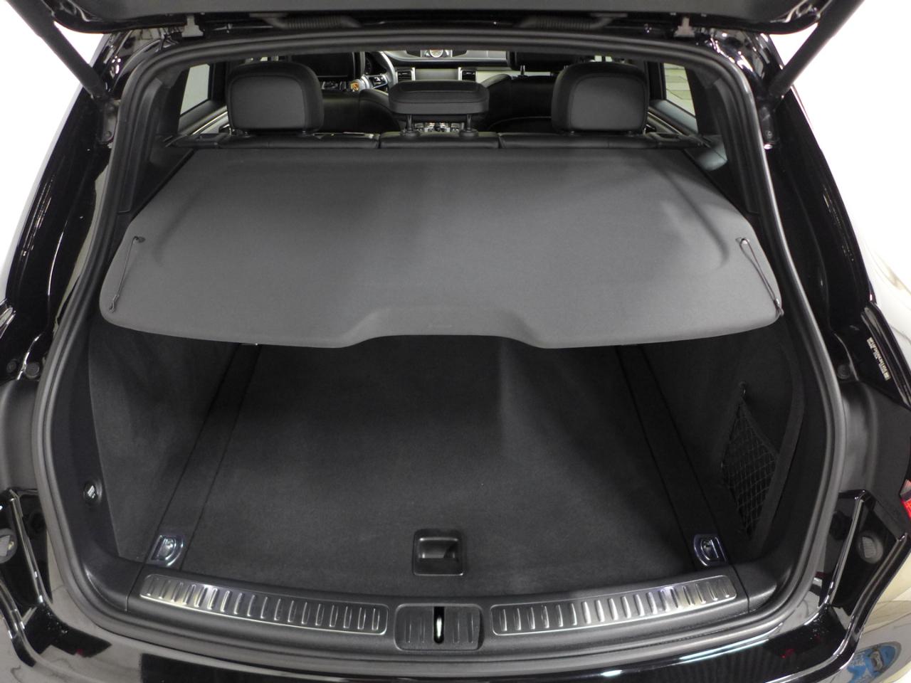 Porsche Macan Turbo 2017