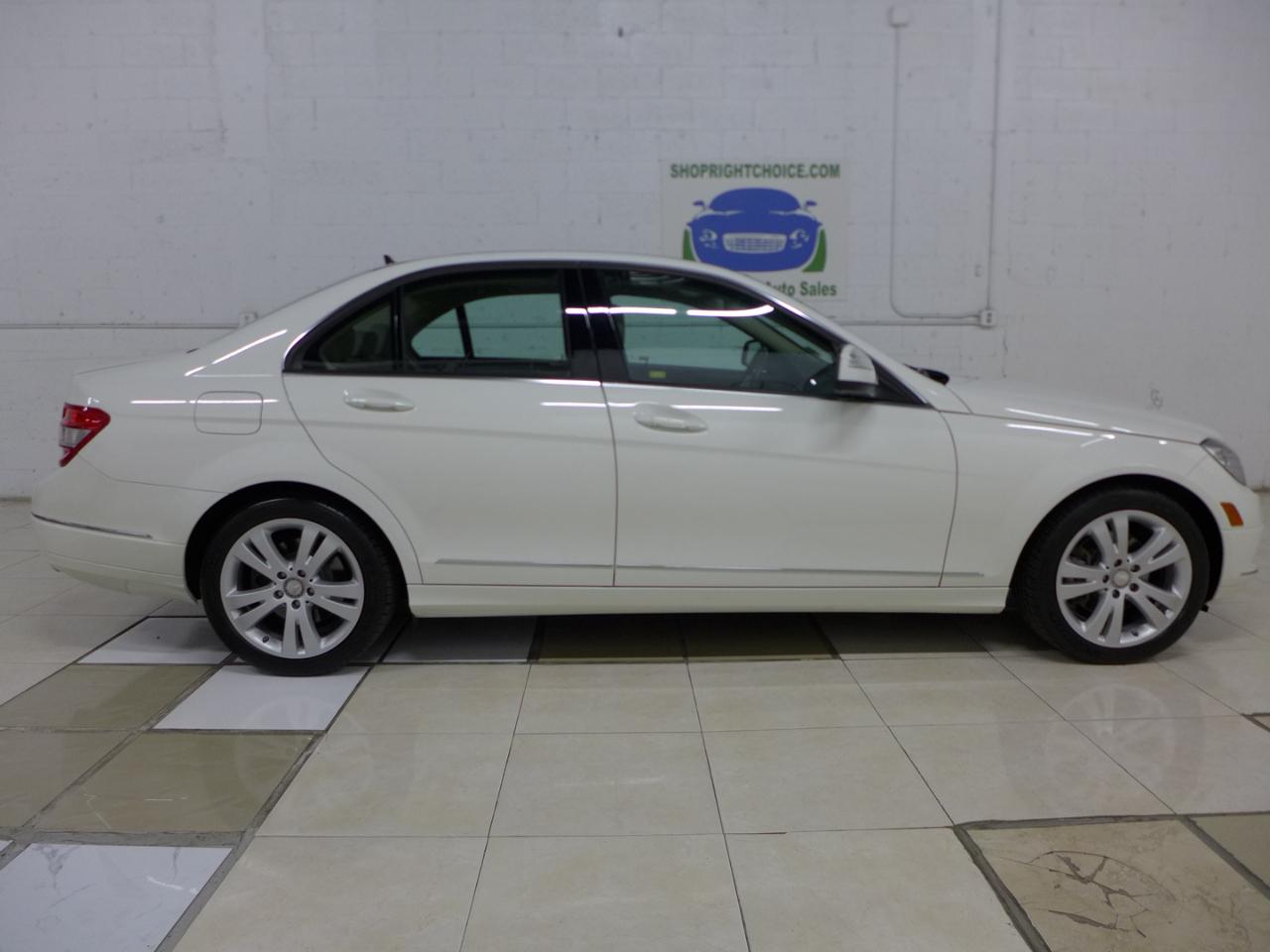 Mercedes-Benz C-Class C300 4MATIC Luxury Sedan 2009