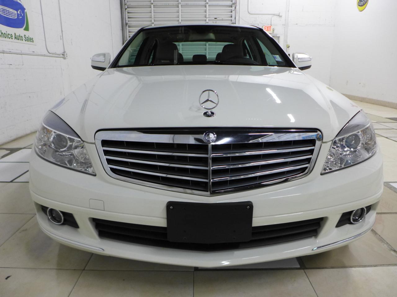 Mercedes-Benz C-Class C300 4MATIC Luxury Sedan 2009
