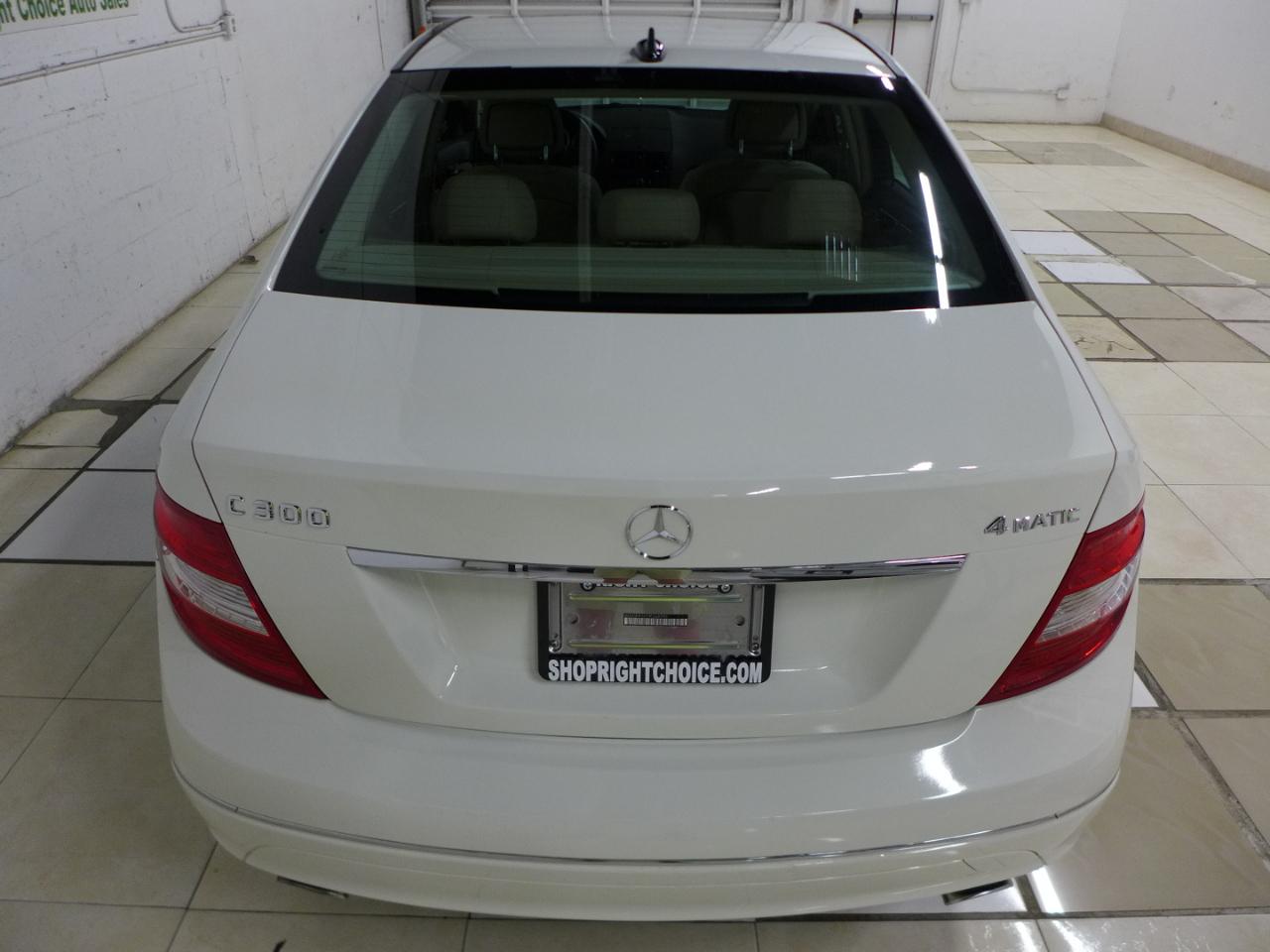 Mercedes-Benz C-Class C300 4MATIC Luxury Sedan 2009
