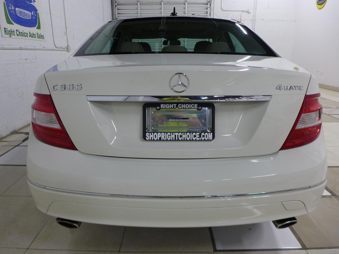 Mercedes-Benz C-Class C300 4MATIC Luxury Sedan 2009