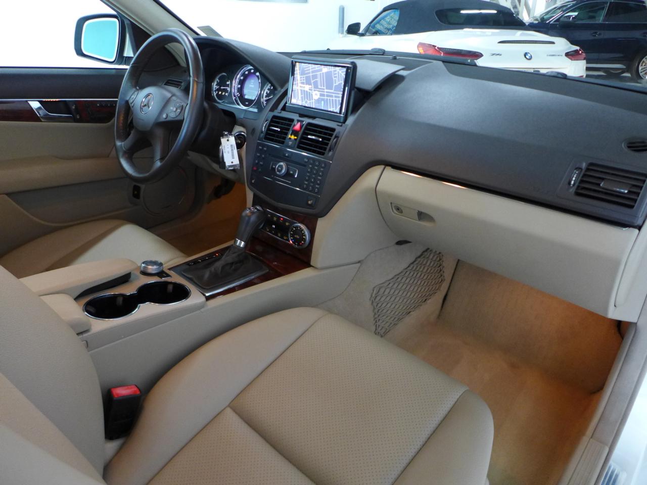 Mercedes-Benz C-Class C300 4MATIC Luxury Sedan 2009
