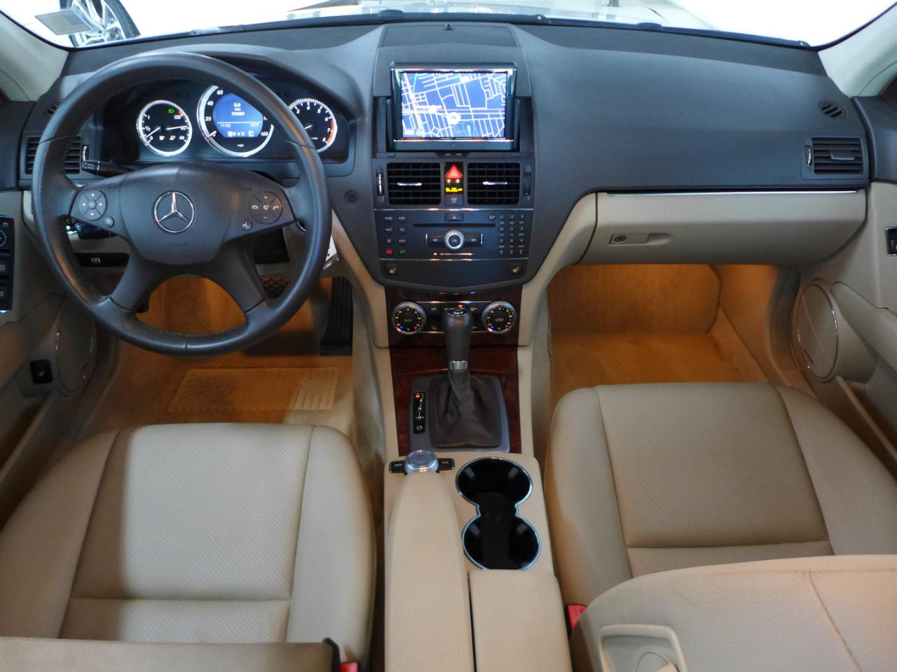 Mercedes-Benz C-Class C300 4MATIC Luxury Sedan 2009