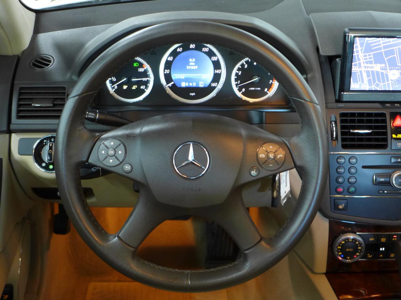 Mercedes-Benz C-Class C300 4MATIC Luxury Sedan 2009