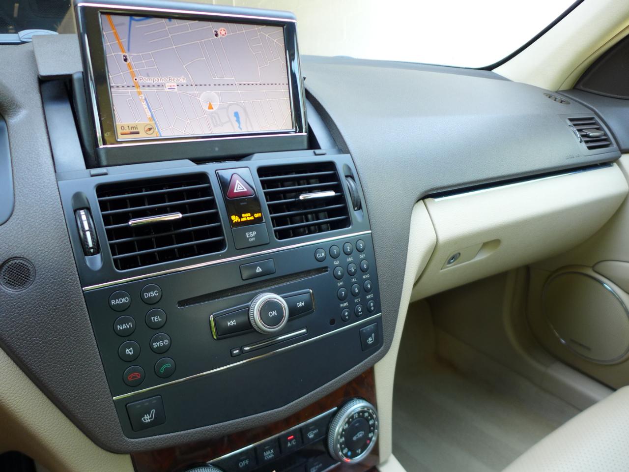 Mercedes-Benz C-Class C300 4MATIC Luxury Sedan 2009