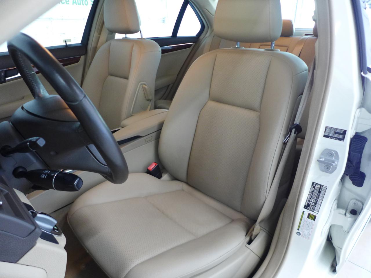 Mercedes-Benz C-Class C300 4MATIC Luxury Sedan 2009
