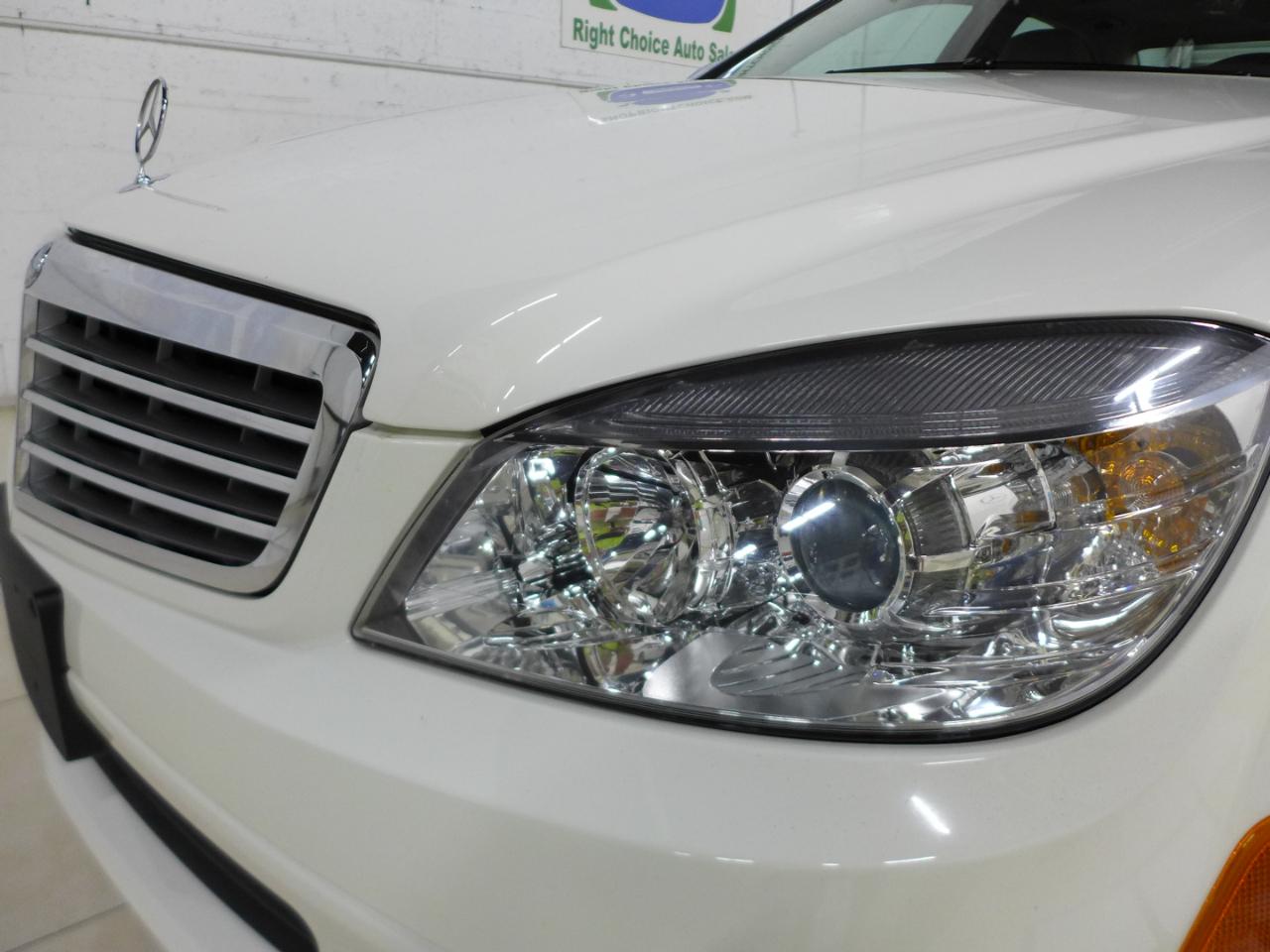 Mercedes-Benz C-Class C300 4MATIC Luxury Sedan 2009