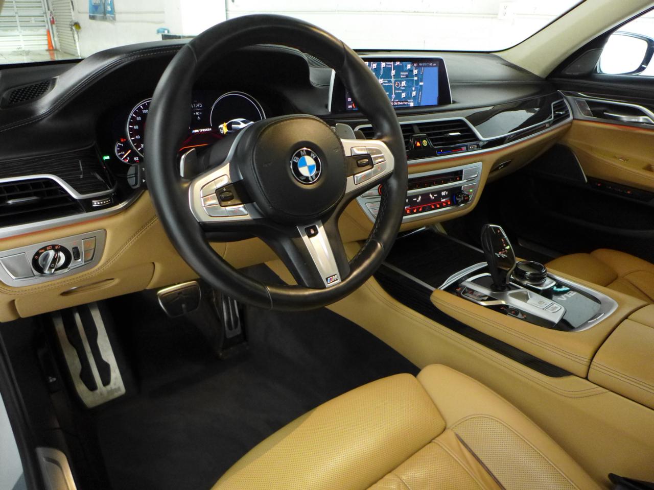 BMW 7-Series M760i xDrive 2019