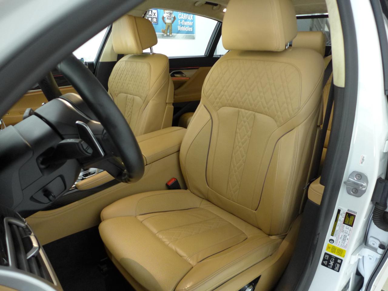 BMW 7-Series M760i xDrive 2019