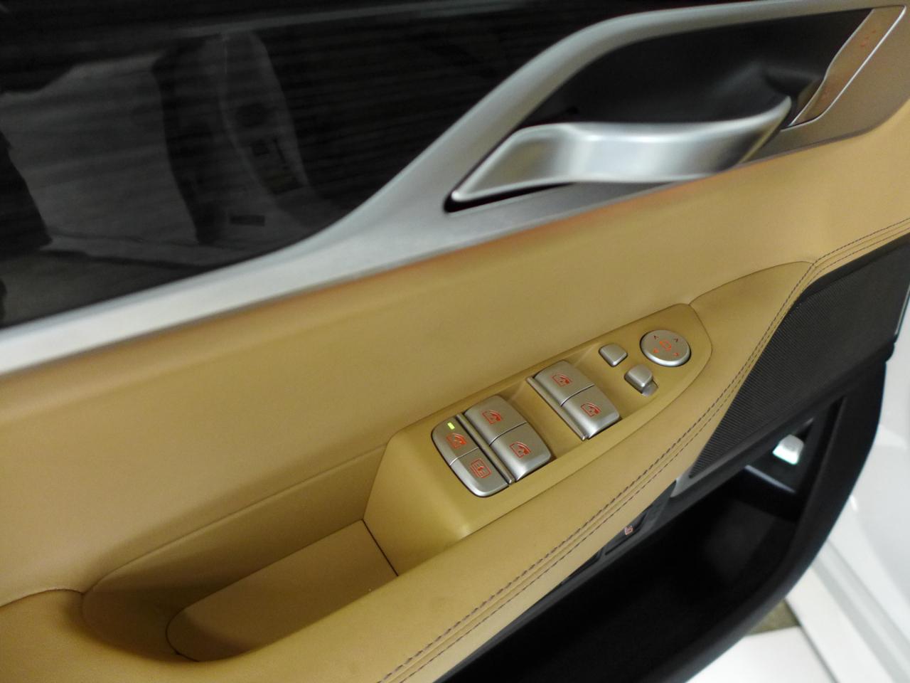 BMW 7-Series M760i xDrive 2019